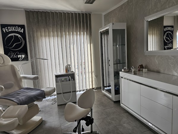 Pedikúra Heny
