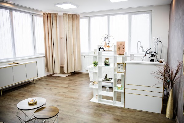 Liiv Beauty Studio (LPG ošetrenie, mihalnice)