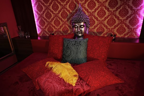 SHIVA HOUSE - tantra & nuru masáže