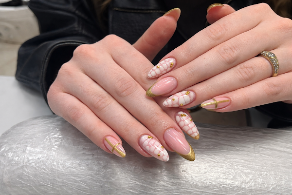 Happy Nail Banská Bystrica