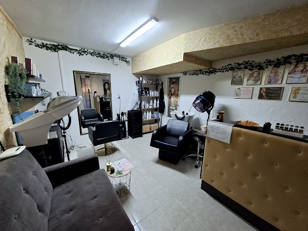 Kadernícky salon IVI Hair Salon – kaderníctvo v Snine