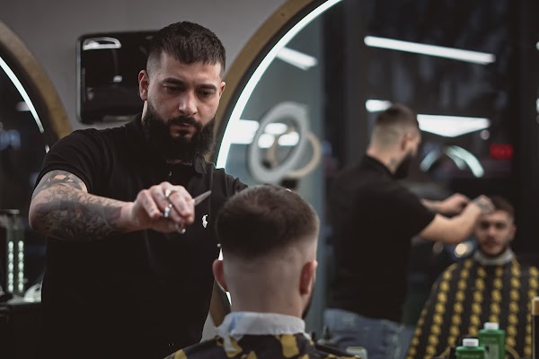 Gold Barber Shop - Twin City