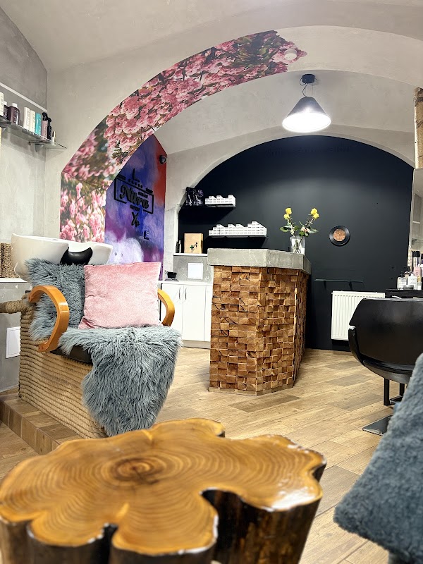 Salón Nitra - kaderníctvo