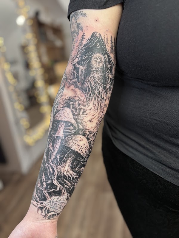 Ľuboš Leščák TATTOO STUDIO