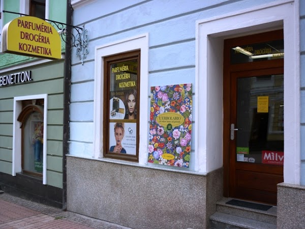 Parfuméria drogéria kozmetika REFANO