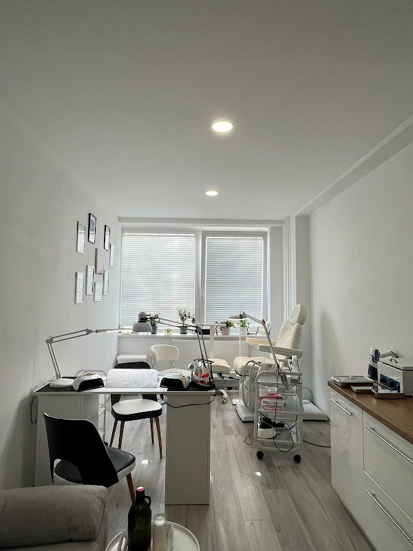 Pedikúra a manikúra Betty