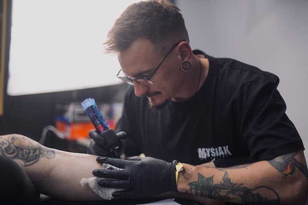 Myšiak tattoo