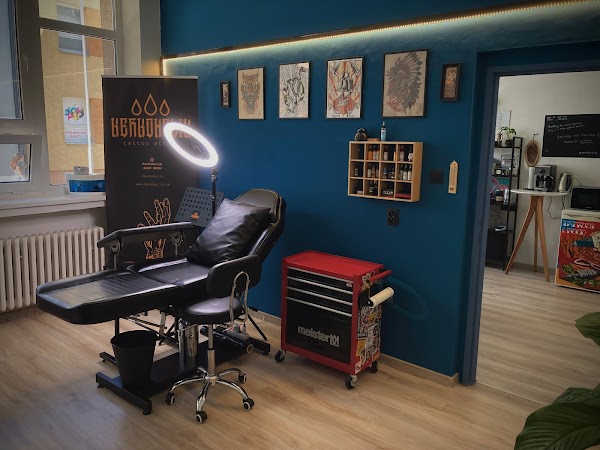 Kerkoholik tattoo studio