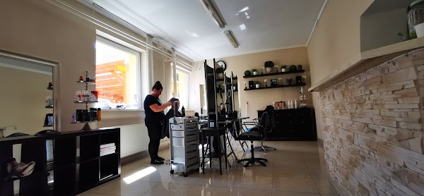 Kaderníctvo - Kozmetika Štúdio M Hudáková Monika – make-up v Bardejove