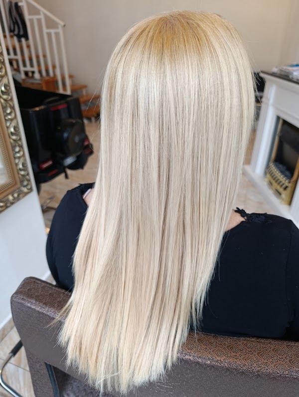 BABA YAGA Kaderníctvo & Barbershop