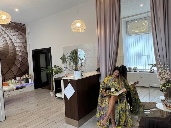 Kozmetický salón Ywomen – make-up v Banskej Bystrici