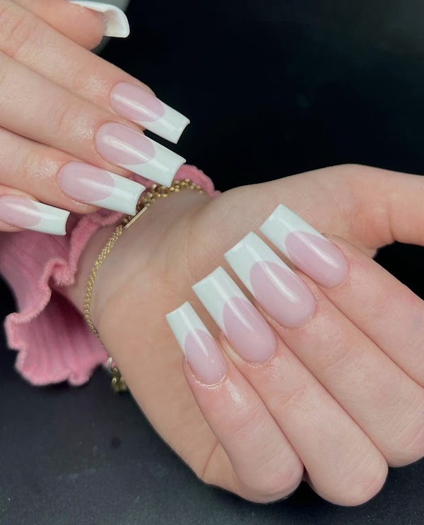 DIAMOND NAILS PO - Nechtové studio