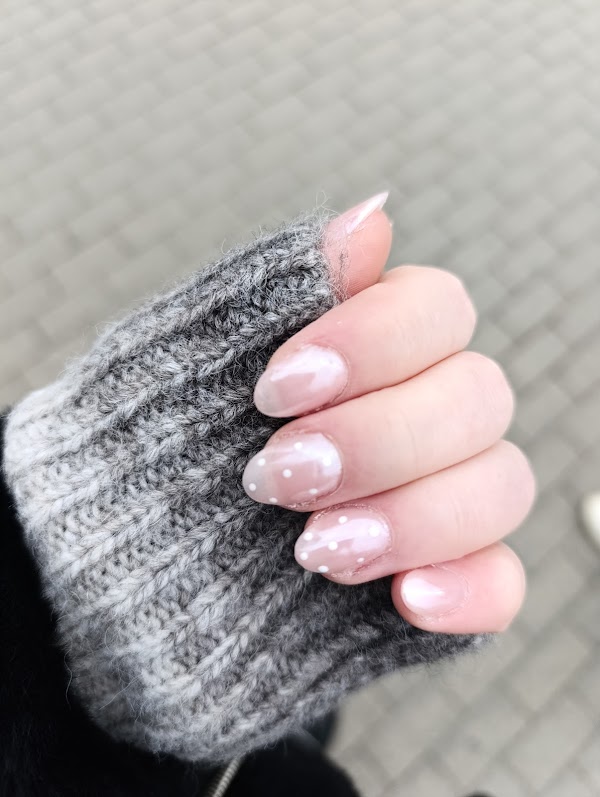 Zen nails