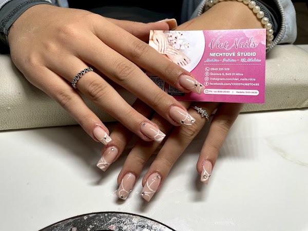 Viet Nails