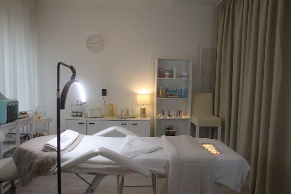 Maison d'Aria Beauty